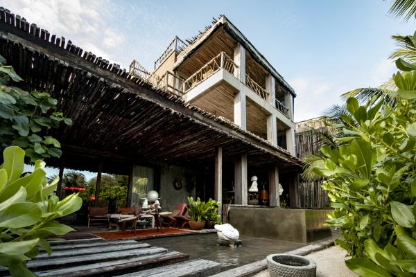 Human Rights House, Tulum (MX) © Koen Vanmechelen
