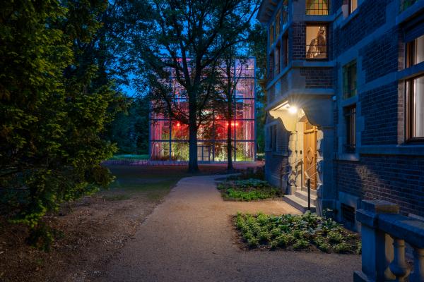 Villa OpUnDi and The Battery by night © Koen Vanmechelen photo Kris Vervaeke