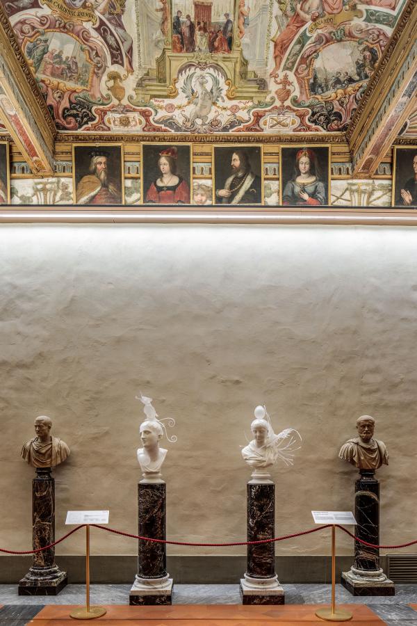Temptation (2), Seduzione. Koen Vanmechelen. Galleria degli Uffizi.jpg Temptation (2), Seduzione. Koen Vanmechelen. Galleria degli Uffizi.jpg