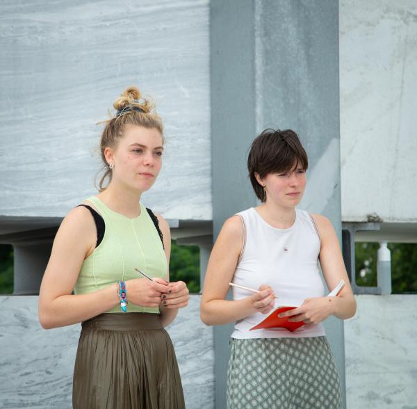 HOE Movement DanceExperiment_ZohraJulie.jpg