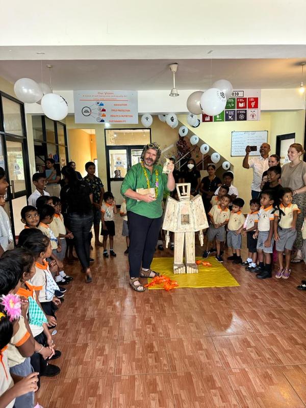 Cosmogolem Sri Lanka, Cosmogolem © Koen Vanmechelen 